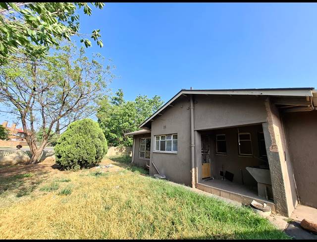 176M² BUSINESS FOR SALE IN VANDERBIJLPARK SW 1